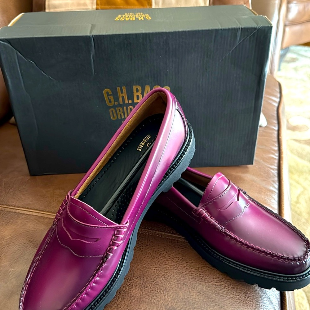 GH Bass loafers burgundy
